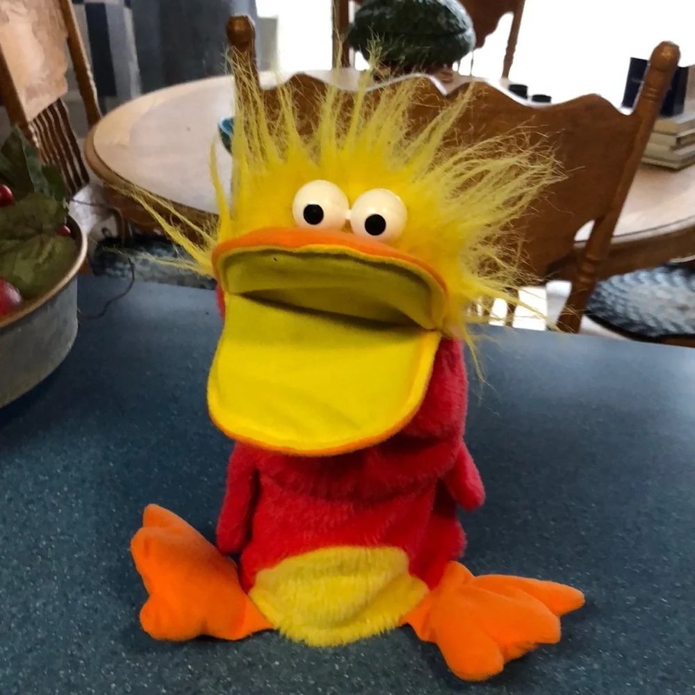 Quacking duck puppet - Picture 1 of 3
